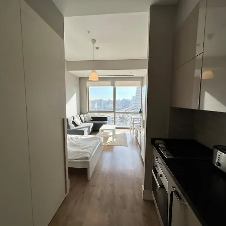 Apartment Exclusive At Center Of Atasehir Istanbul