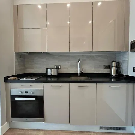 아파트 Exclusive At Center Of Atasehir