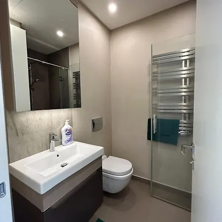 Apartment Exclusive At Center Of Atasehir Istanbul